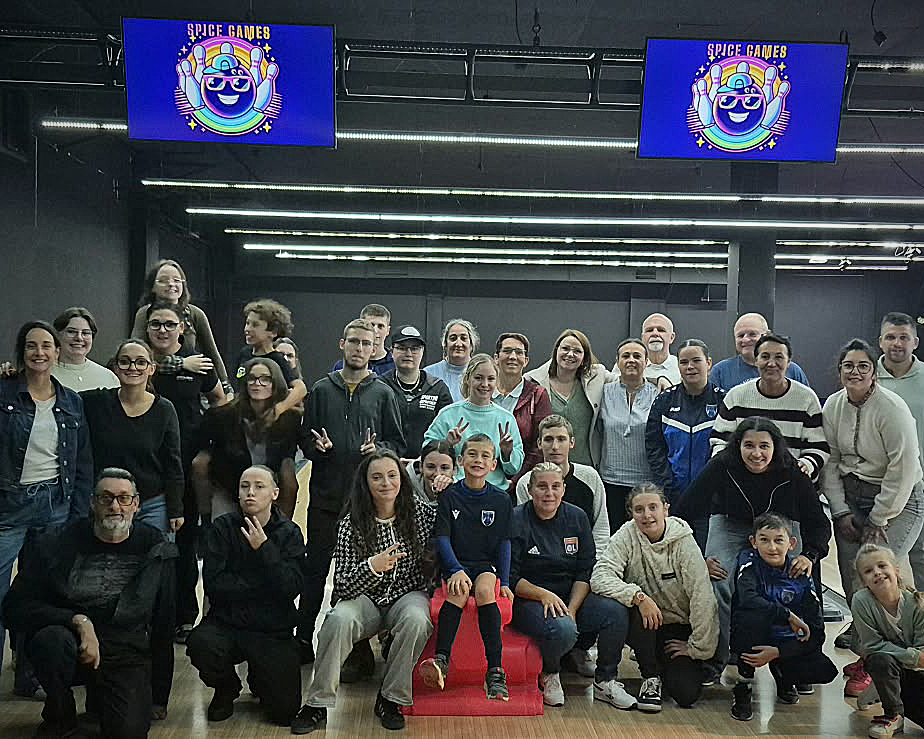 Les Seniors féminines et les dirigeants de l’AFCO réunis chez Spice Games Avallon
